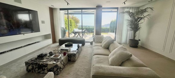 Adosado de 4 dormitorios en La Quinta, Spain No. 118353 5