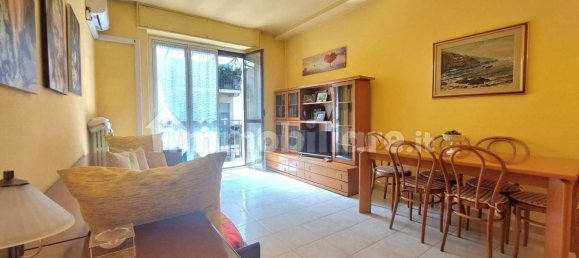 2 bedrooms Apartment in Milan, Italy No. 299412 4
