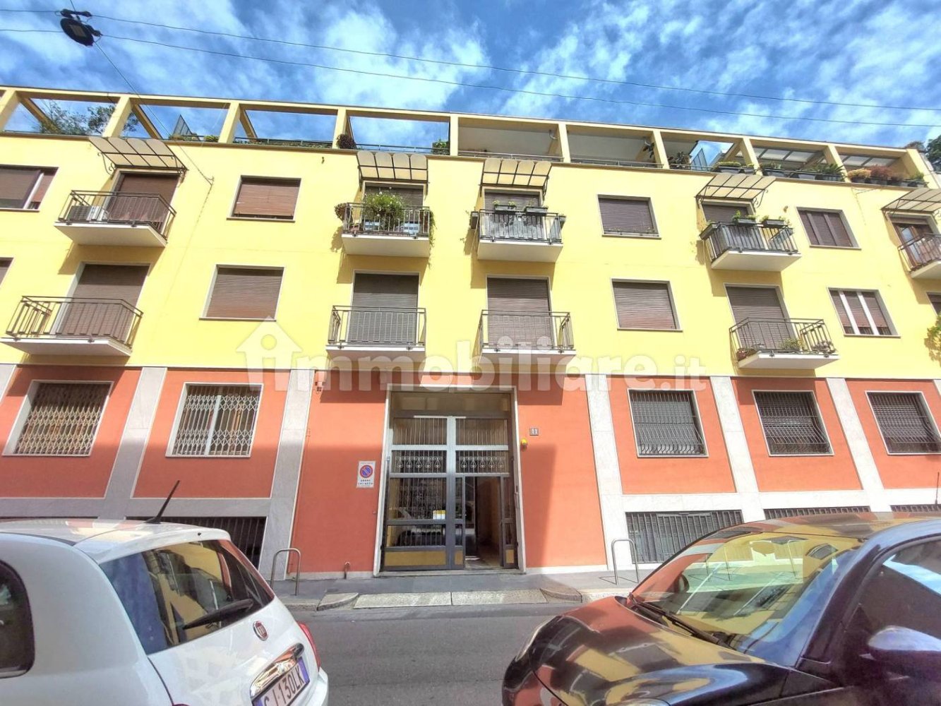 2 bedrooms Apartment in Milan, Italy No. 299412