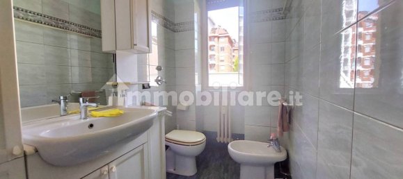 2 bedrooms Apartment in Milan, Italy No. 299412 15