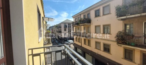 2 bedrooms Apartment in Milan, Italy No. 299412 8