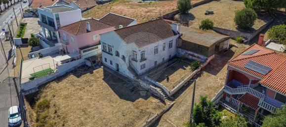 4 bedrooms House in Loures, Portugal No. 46402 11