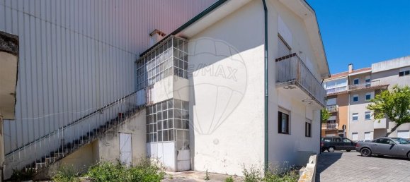 4 bedrooms House in Sao Mamede de Infesta, Portugal No. 23843 15