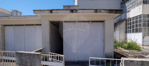 4 bedrooms House in Sao Mamede de Infesta, Portugal No. 23843 17