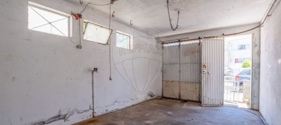 4 bedrooms House in Sao Mamede de Infesta, Portugal No. 23843 19