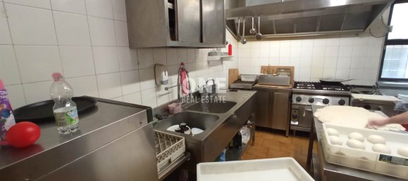 Imóvel comercial de 3 divisões em Milan, Italy N.º 239415 9