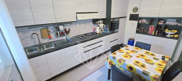 2 bedrooms Apartment in Assisi, Italy No. 357131 7