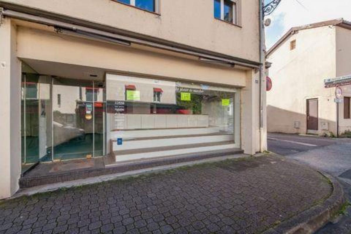 230m² Office in Joinville, France No. 20414