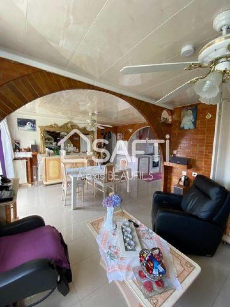 2 Schlafzimmer Wohnung in Fontaine, France, Nr. 24501