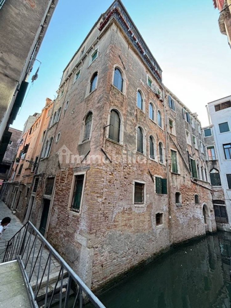 1 bedroom Apartment in Venice, Italy No. 228434