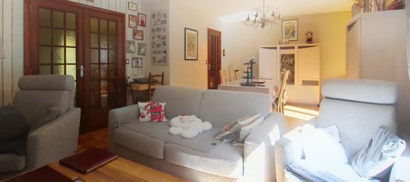 Casa T4 em Jouy-le-Moutier, France N.º 354090 4