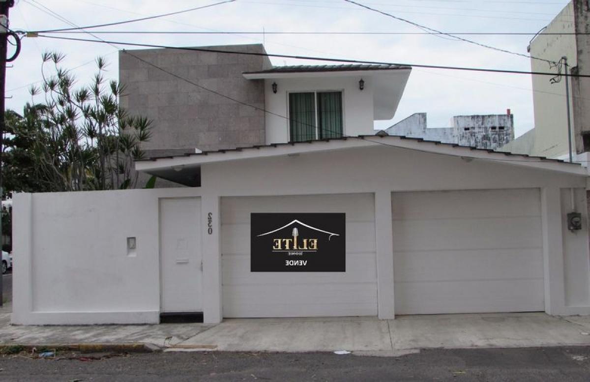 3 bedrooms House in Veracruz, Mexico No. 225207