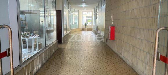 Коммерческая недвижимость 21м² в Виана ду Каштелу, Португалия № 90726 9