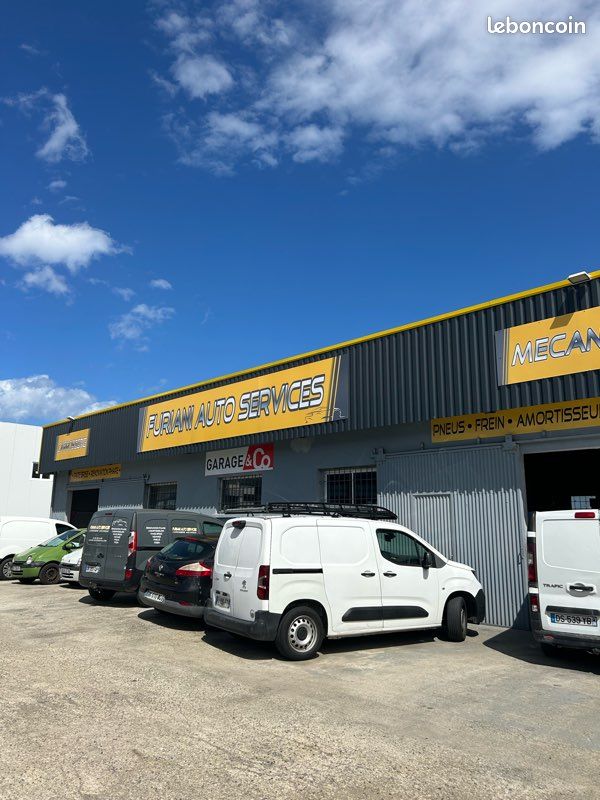 Коммерческая недвижимость в Фуриани, Франция № 355578