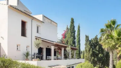 8 bedrooms House in Colmenarejo, Spain No. 185563