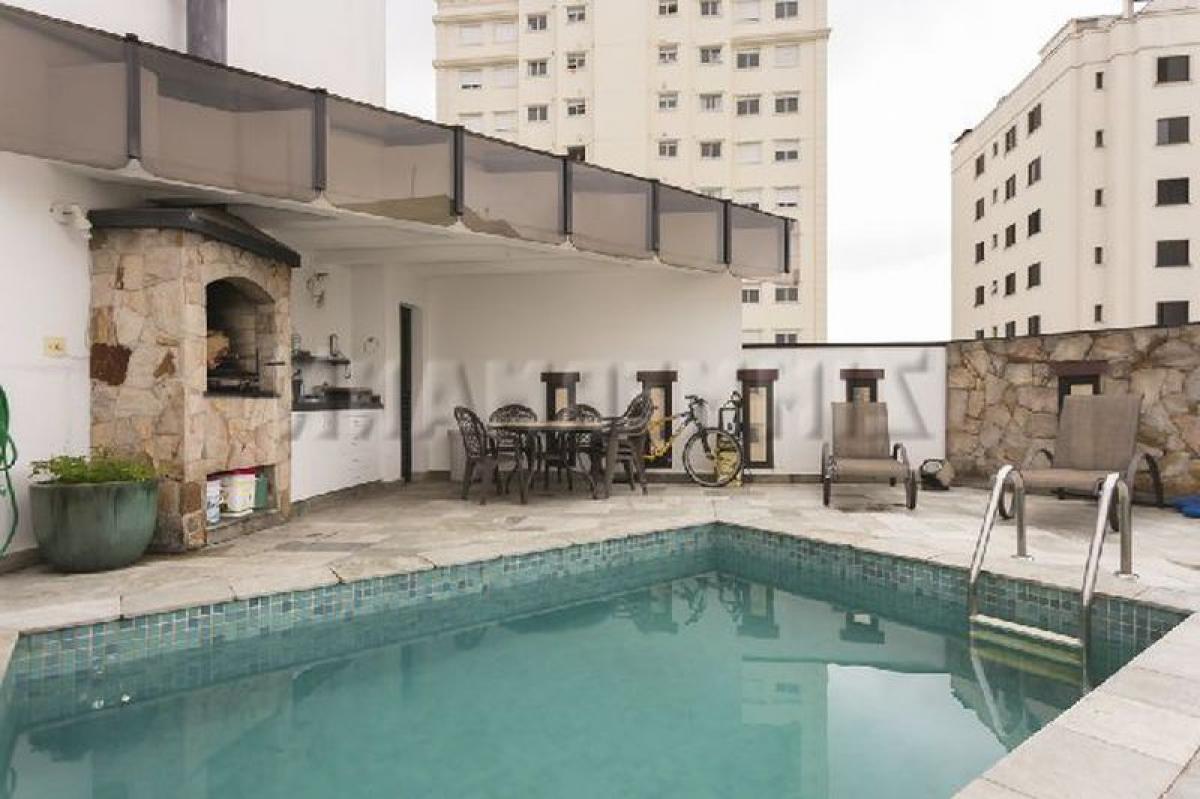 Casa de 4 dormitorios en Sao Paulo, Brazil No. 480611