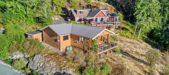 2 bedrooms House in British Columbia, Canada No. 193 6