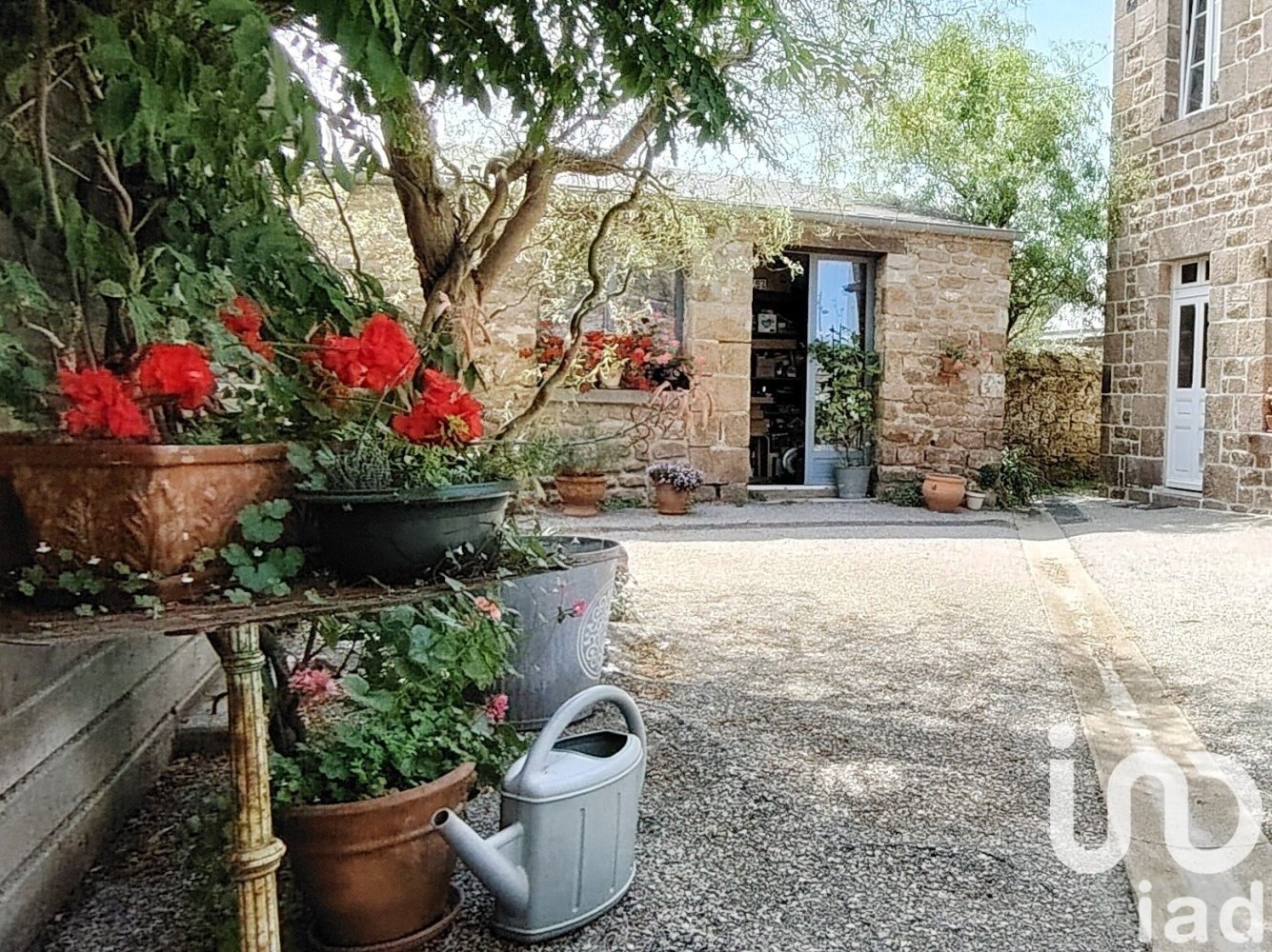 Casa de 4 dormitorios en Manche, France No. 297250