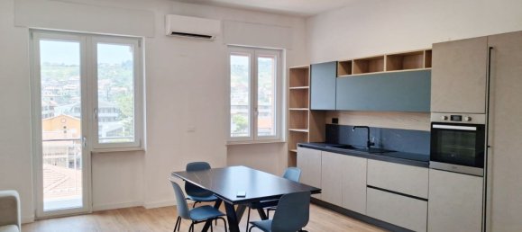 Apartamento de 3 habitaciónes en Silvi, Italy No. 279347 4
