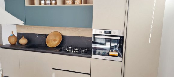 Apartamento de 3 habitaciónes en Silvi, Italy No. 279347 2