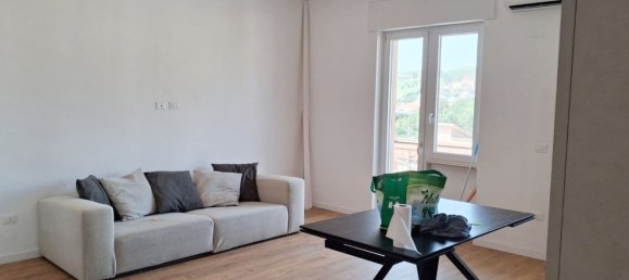 Apartamento de 3 habitaciónes en Silvi, Italy No. 279347 3