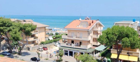 Apartamento de 3 habitaciónes en Silvi, Italy No. 279347 15