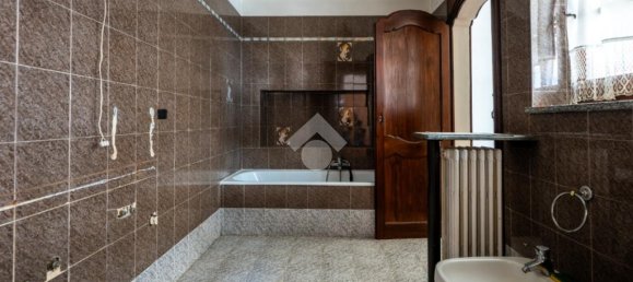 3 غرف نوم شقة في Saluzzo, Italy رقم 272032 20