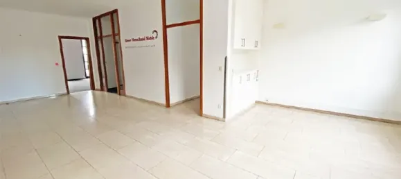 17-salle Bâtiment à Bonn, Germany No. 39828 2