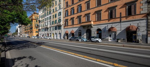 3 bedrooms Apartment in Rome, Italy No. 380338 22