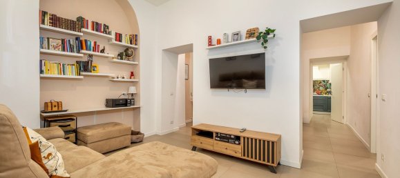 3 bedrooms Apartment in Rome, Italy No. 380338 3