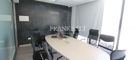 Bureau à Gzira, Malta 179m² No. 13008 3