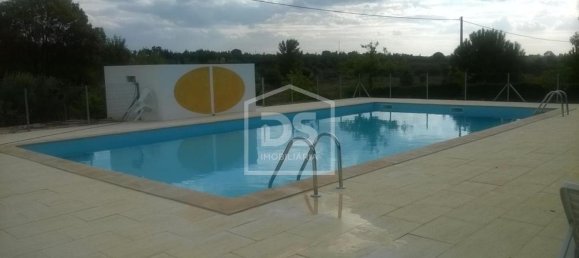 Отель, гостиница 1224м² в Бенавенти, Португалия № 140943 2