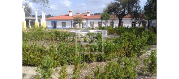 Отель, гостиница 1224м² в Бенавенти, Португалия № 140943 7