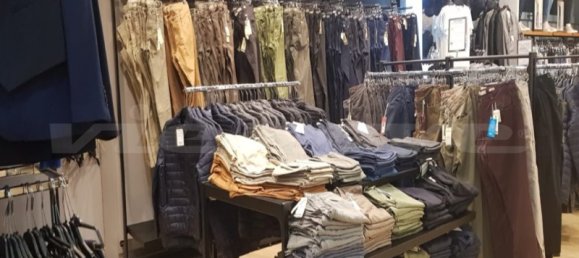 800m² Commercial property in Orbetello, Italy No. 221830 7