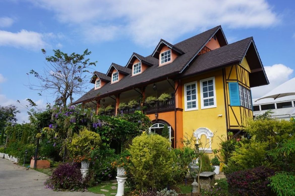 8 bedrooms Commercial property in Chiang Mai, Thailand No. 27041