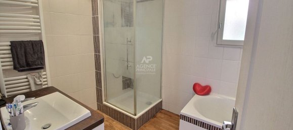 3 bedrooms House in Morainvilliers, France No. 170992 12