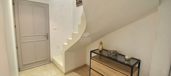 3 bedrooms House in Morainvilliers, France No. 170992 5