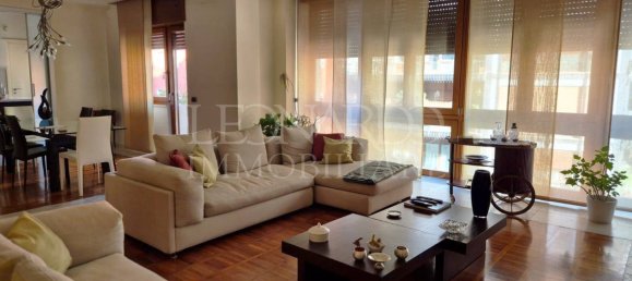 Квартира с 2 спальнями в Неаполь, Италия № 296255 2