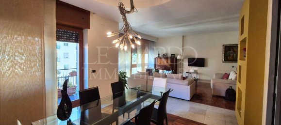 Квартира с 2 спальнями в Неаполь, Италия № 296255 6