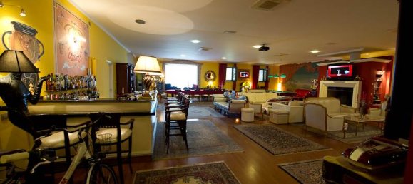 10 rooms Commercial property in Cardano al Campo, Italy No. 3969 25