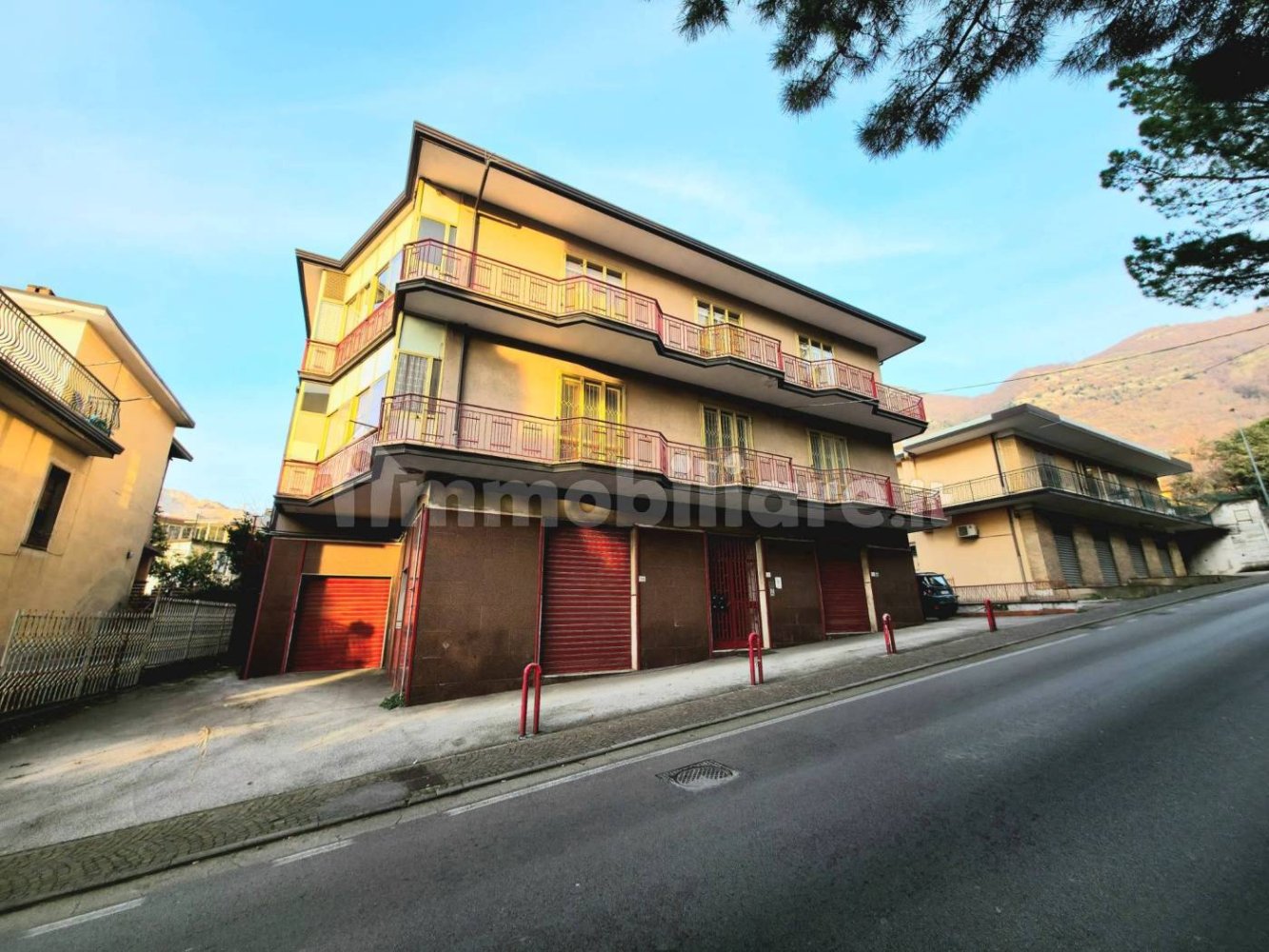 3 bedrooms Apartment in Solofra, Italy No. 83749