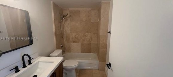 2 dormitorios propiedad comercial en venta en Miami, Miami-Dade, Florida, USA № 615198 8