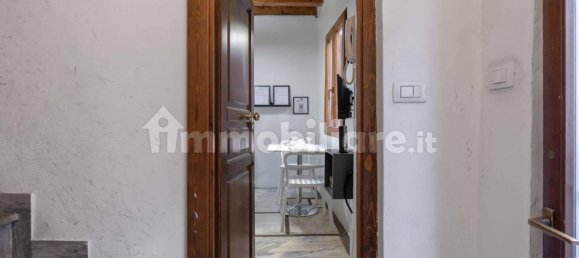 Studio in Florence, Italy No. 62343 11