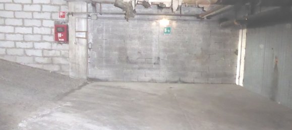 20m² Garage in Modena, Italy No. 85644 4