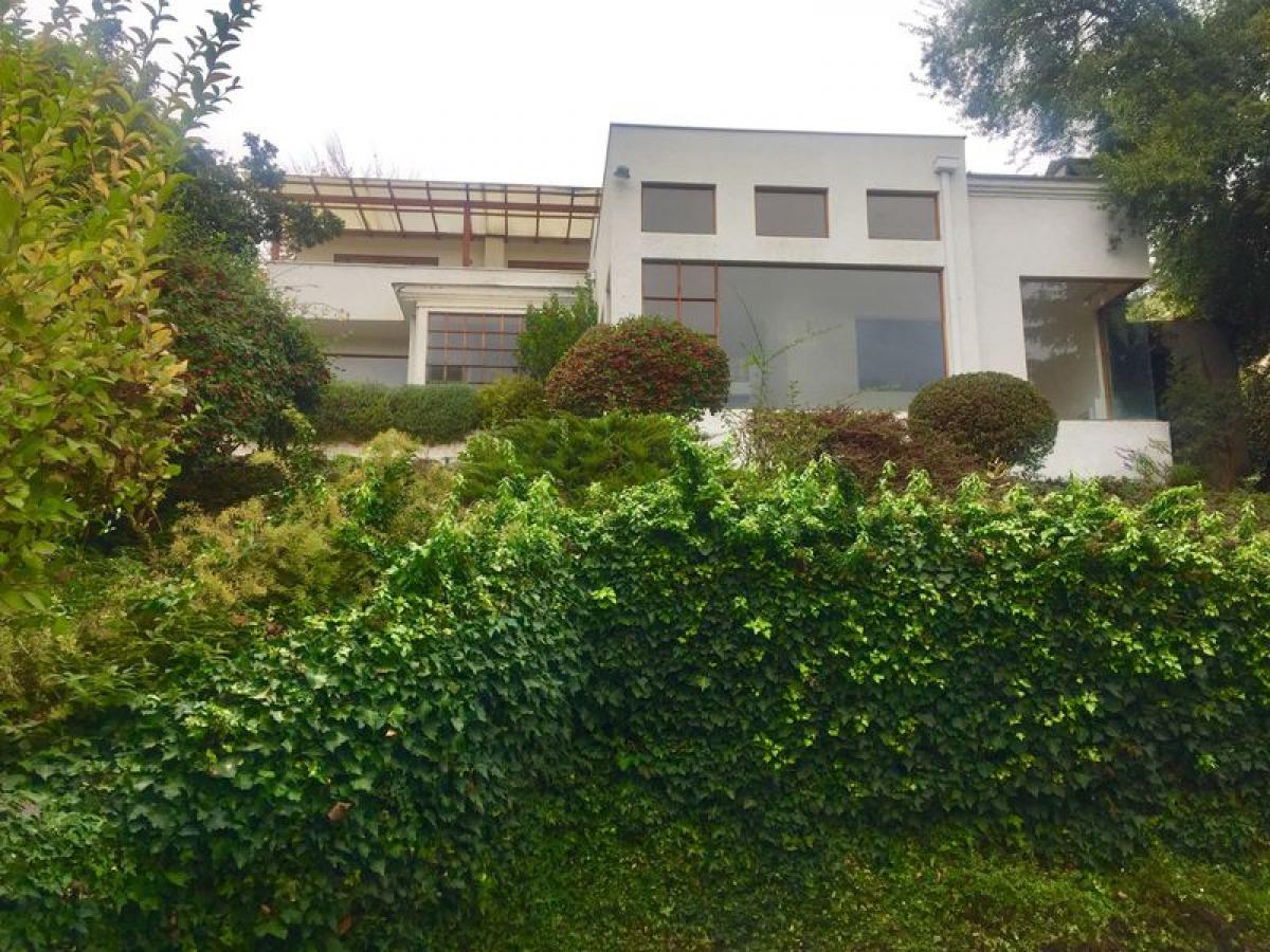 4 bedrooms House in Santiago, Chile No. 5307