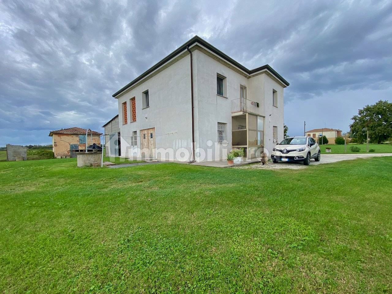 Villa de 3 dormitorios en Argenta, Italy No. 93045