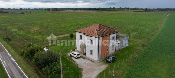 Вилла с 3 спальнями в Арджента, Италия № 93045 3