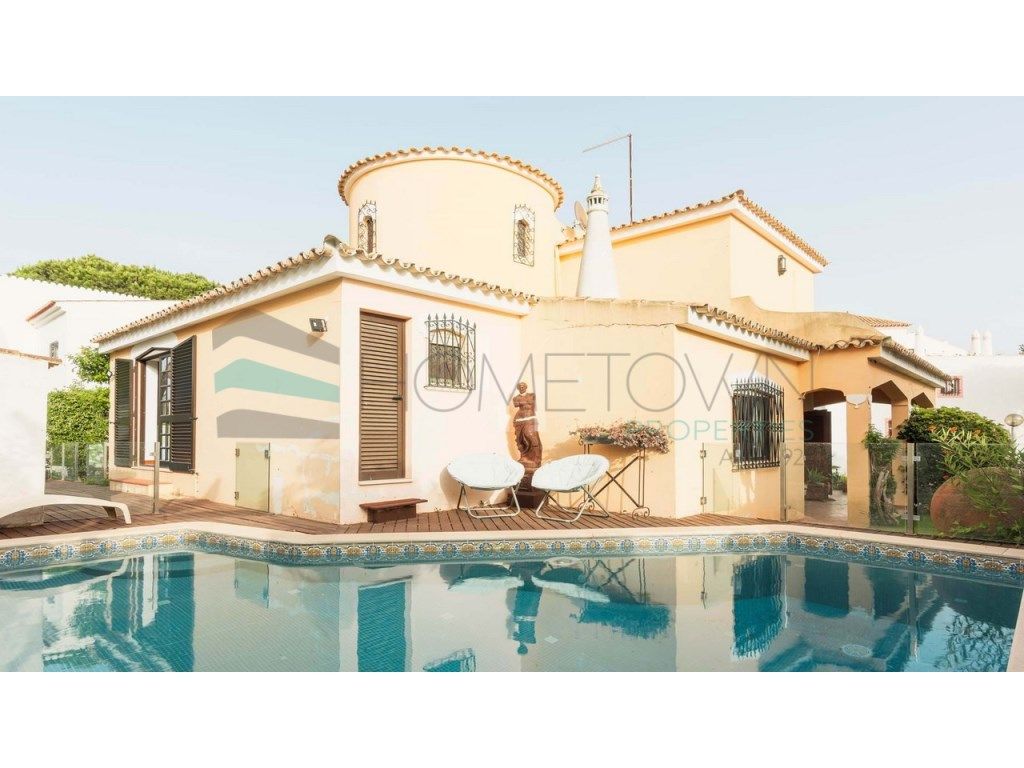 3 غرف نوم منزل في Quarteira, Portugal رقم 152124