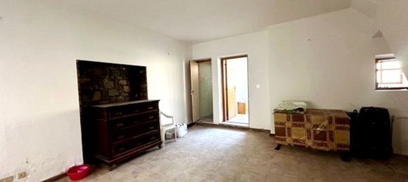 8 rooms House in Apecchio, Italy No. 264912 6