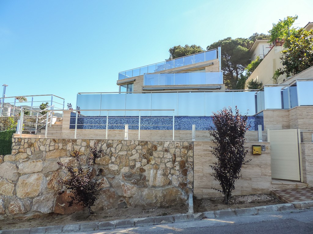 5 bedrooms Villa in Lloret de Mar, Spain No. 422